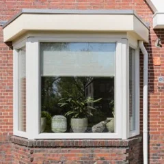 Woning | kunststof bloemkozijn | Creme / wit